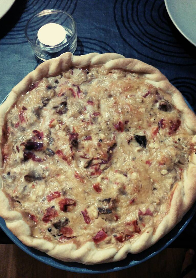 Una foto de Quiche de verduras asadas, queso feta y jamón