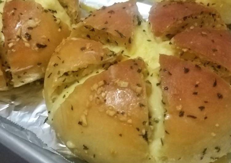 Korean garlic cheese bread