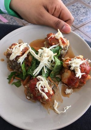 Una foto de Bolitas de papa y lenteja