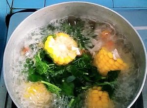 Foto resep Sayur Bayam Bening + tips agar bayam tetap hijau setelah dimasak