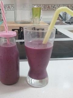 Una foto de Smoothie de frutos rojos