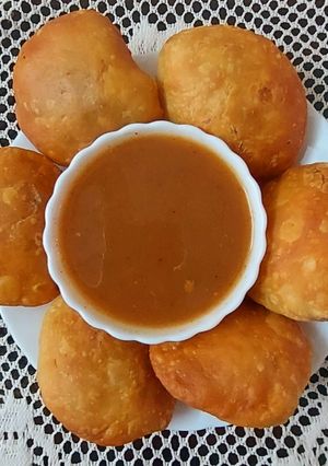 A picture of Urad Dal Kachori.