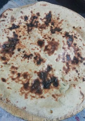 A picture of Missi roti.