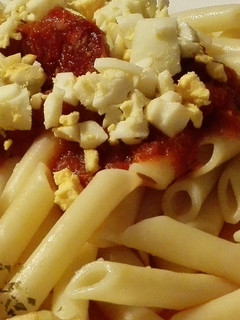 Una foto de Macarrones con choricito