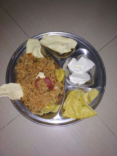 વેજીટેબલ પુલાવ (Vegetable Pulao Recipe In Gujarati) રેસીપી મુખ્ય ફોટો