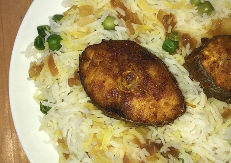 رز ابيض وسمك 🐟☺️