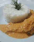 Pechuga de pollo con salsa cremosa de chipotle