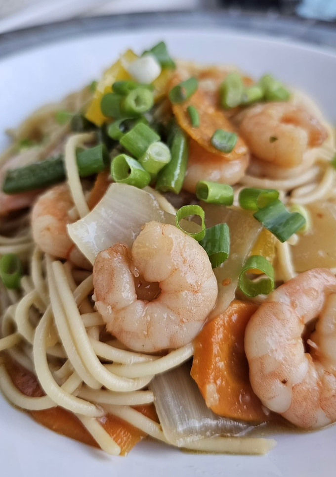 Una foto de Lo Mein (撈麪)
