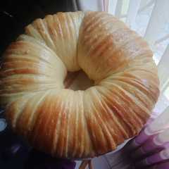 A picture of Woolbread Tanpa Ulen, Tanpa Mixer, Tanpa Whipped Cream.