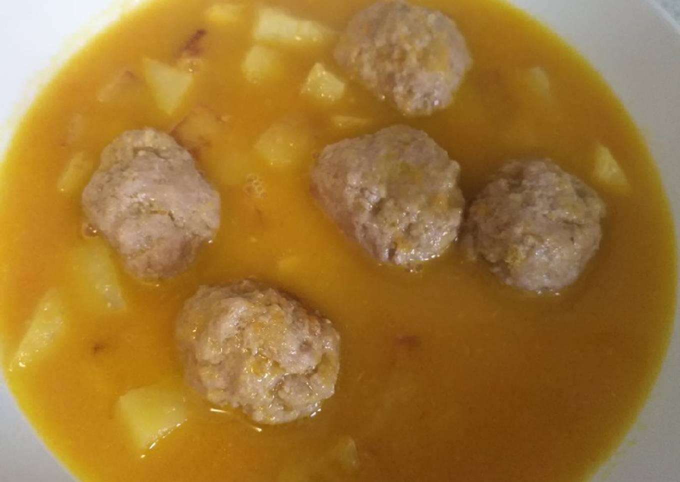 Albóndigas en salsa
