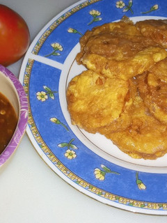 A picture of Crispy Tomato Bites With Chinese Sauce.