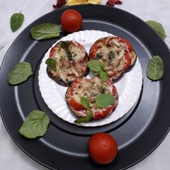 A picture of Eggplant pizza.