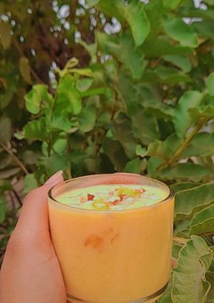મેંગો લસ્સી (Mango Lassi Recipe In Gujarati) રેસીપી મુખ્ય ફોટો