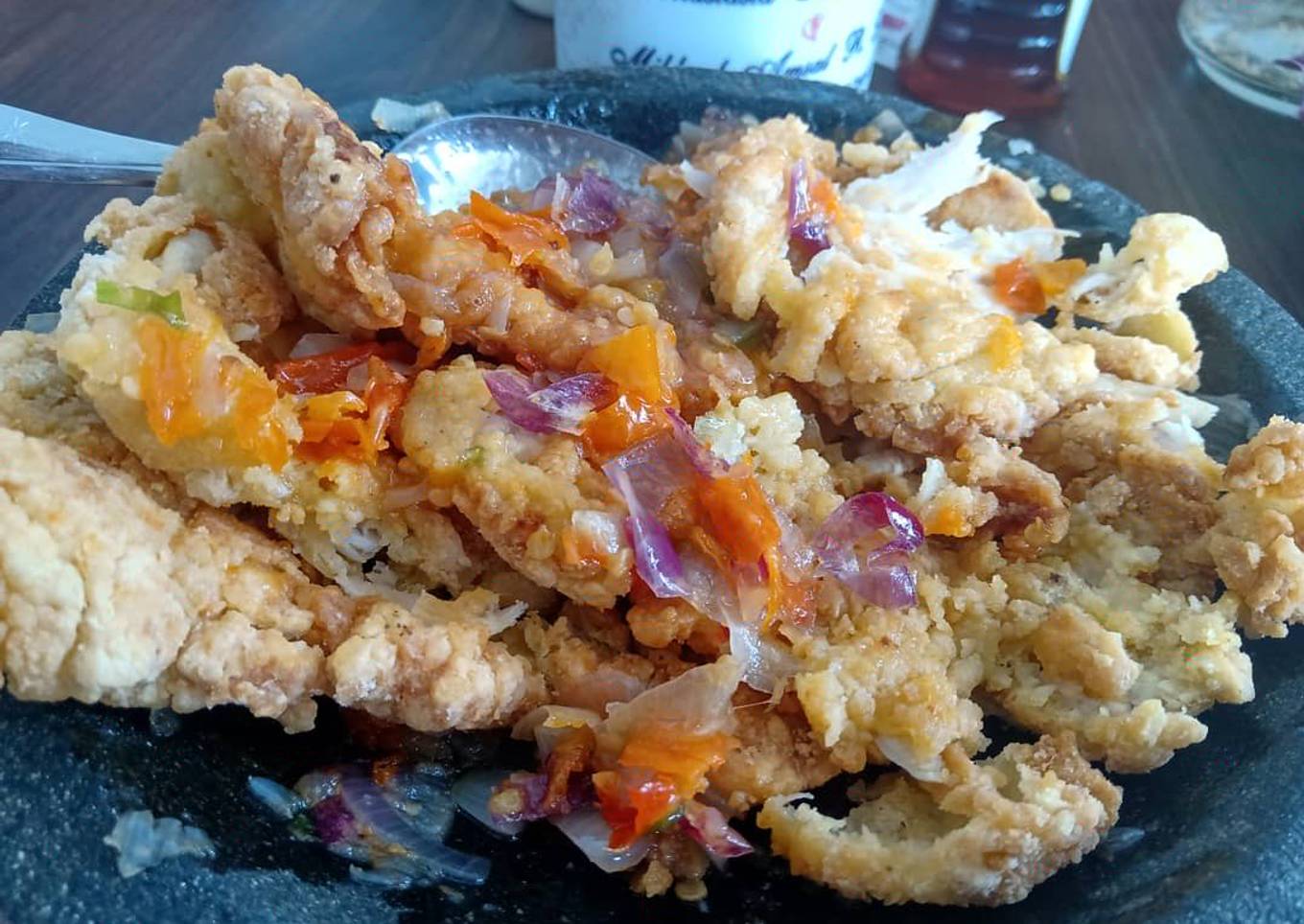 Ayam Geprek sambal bawang