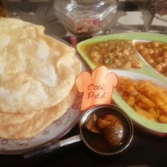 A picture of Halwa Poori Tarkarian.