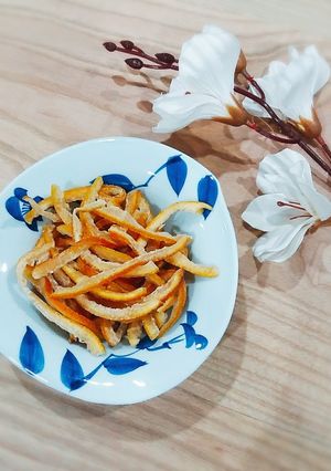 Hình của món Mứt vỏ cam dùng nồi chiên không dầu.