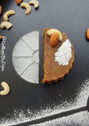 A picture of Gulkand Chanadal Halva.