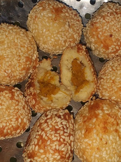 Foto resep Onde-Onde Keju Keto isi Labu Kuning