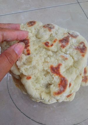 Foto resep Naan Bread / Roti Naan / Pita Bread / Roti Pita Sederhana