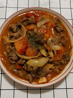 蕃茄洋蔥炒牛肉 的食譜成品照片