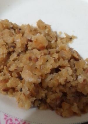 A picture of Desi Ghee ki Choori |Recipe in Urdu 🌿🌸🌿.