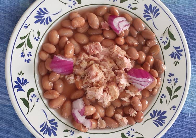 Fagioli, tonno, cipolla, fagioli..no condimento!😜😜😋