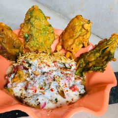 A picture of Palak Patta Chaat.