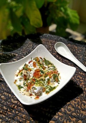 A picture of Dahi Bhalla.