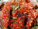 Ikan tongkol basah balado