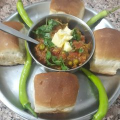 A picture of Pav Bhaji.