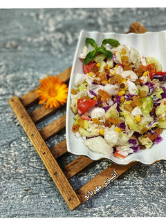 عکسی از دستور سالاد سبزیجات و کشمش