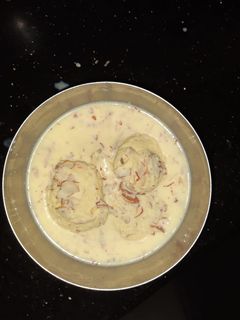 रस मलाई (Rasmalai recipe in hindi) रेसिपी मुख्य फोटो
