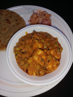 મટર પનીર (Matar Paneer Recipe In Gujarati) રેસીપી મુખ્ય ફોટો