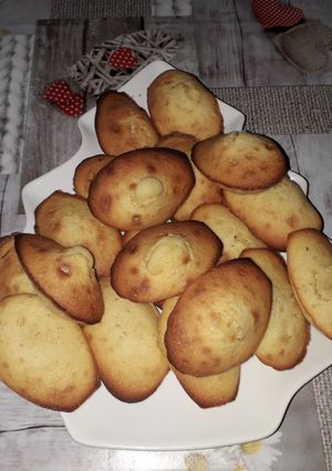 Une photo de Recette 8 - MADELEINES NATURES (traditionnelles)