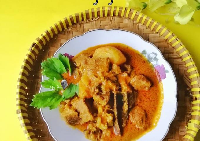 Kari kentang dan daging