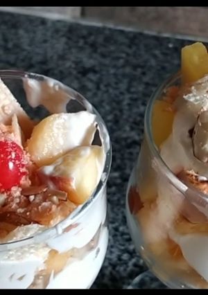 A picture of Fruit trifle.