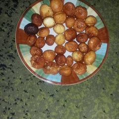 Fried milk balls (Gulisuwa) A picture of Fried milk balls (Gulisuwa).