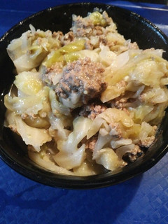 A picture of Cabbage And Beef.