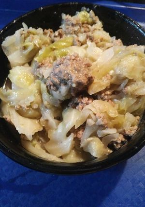 A picture of Cabbage And Beef.