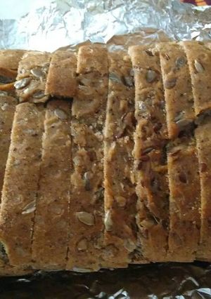 A picture of Simple Mutligrain Bread.