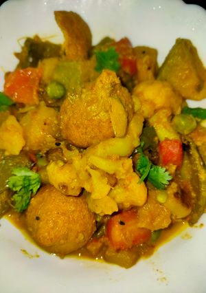 পাঁচমিশালী সবজি (Panchmishali sabji recipe in Bengali) রেসিপির প্রধান ছবি