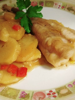 Una foto de Guiso de patatas con rape