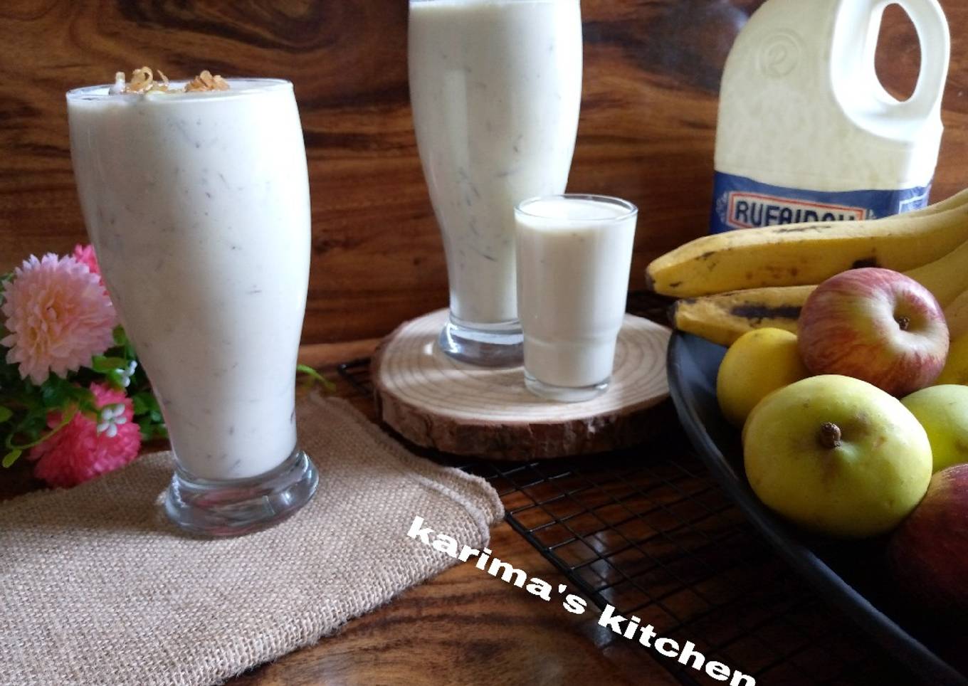 Yogo fruits