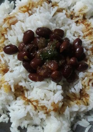 A picture of Rajma rice.
