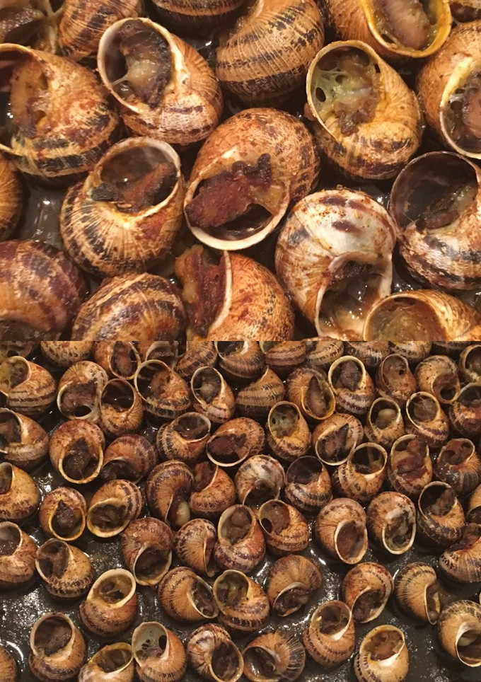 Una foto de 🐌🐌Caracoles al horno con alioli🐌🐌