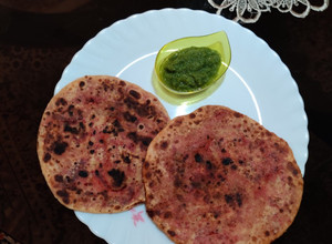 A picture of SATTU BEETROOT PARATHA..