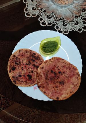 A picture of SATTU BEETROOT PARATHA..