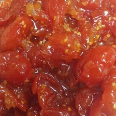 A picture of Tomato Basil Jam.