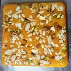 A picture of Cusrated powder karachi halwa.