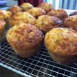 Muffins με σκόρδο και τυρί